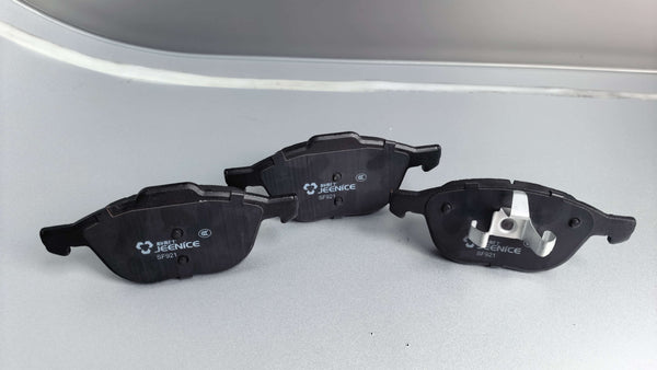 Jeenice brake pads for automobiles Ceramic automotive brake pads, with high temperature resistance and low noise