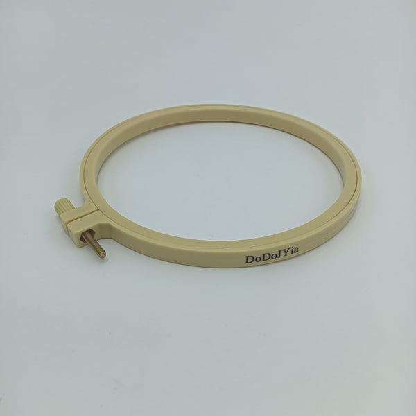 DoDoIYia Embroidery frames Exquisite Embroidery Hoop Frame, 16.5cm/6.5 inches, Beige