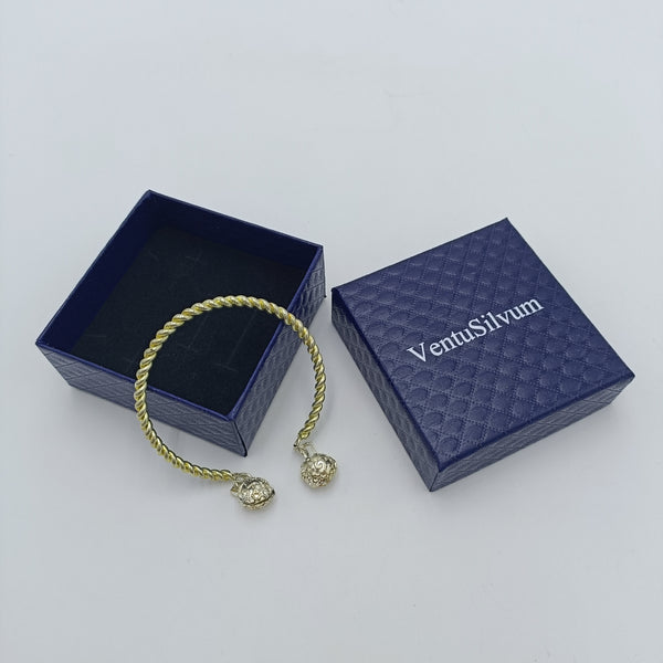 VentuSilvum Bangles Elegant vintage woven bracelet with double spherical pendant