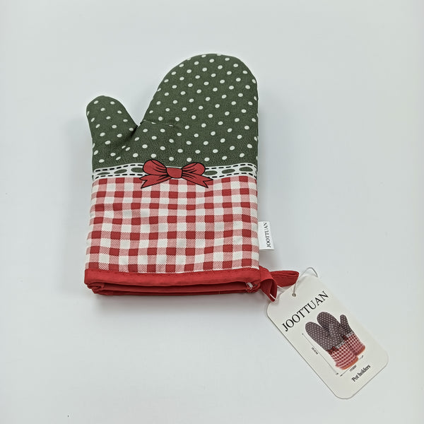 JOOTTUAN Pot holders Kitchen Oven Mitts, Green Polka Dot and Red Gingham Pattern