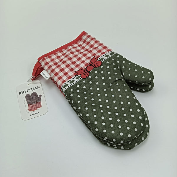 JOOTTUAN Pot holders Kitchen Oven Mitts, Green Polka Dot and Red Gingham Pattern