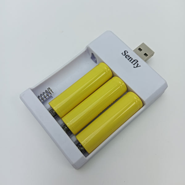 Senfly Batteries and battery chargers USB Battery Charger for AA AAA Rechargeable Batteries, 4-Slot Charging Station, White