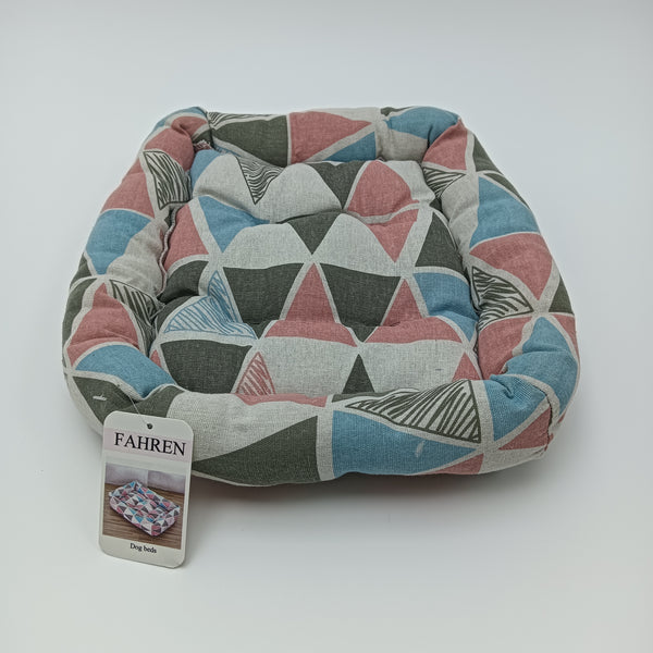 FAHREN Dog beds Multi-Color Dog Bed with Geometric Pattern, Non-Slip Bottom, Polyester