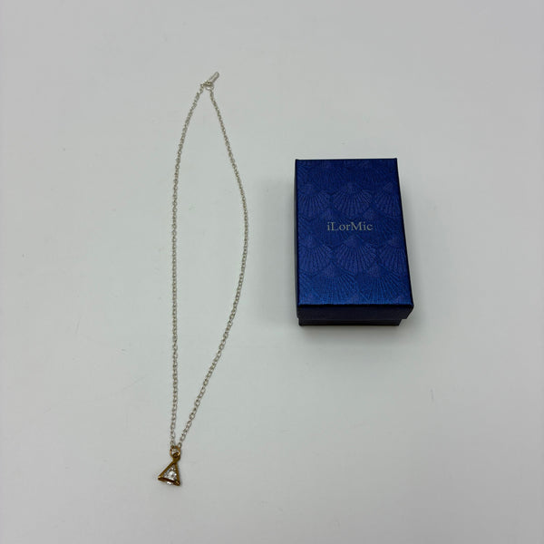 iLorMic Necklaces [jewellery] Minimalist Triangle Pendant Necklace, Adjustable Link Chain for Women Girls