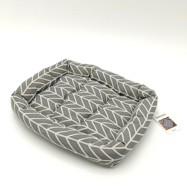 Suscoco Dog beds Gray and White Dog Bed with Chevron Pattern, Polyester Fiber, 30x40cm