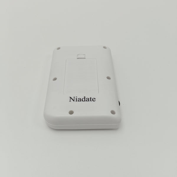 Niadate Video game consoles Portable Retro Handheld Video Game Console with LCD Screen, White