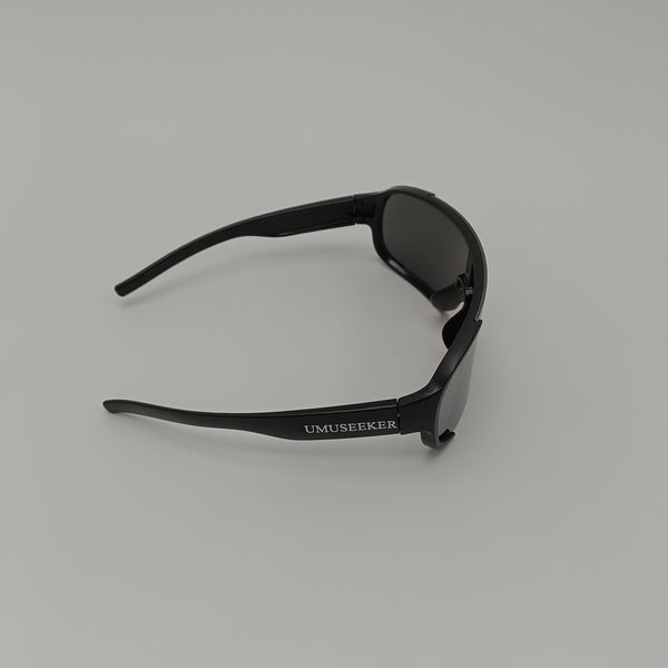 UMUSEEKER Ski goggles Black Frame with Dark Tinted Lens, Wraparound Design