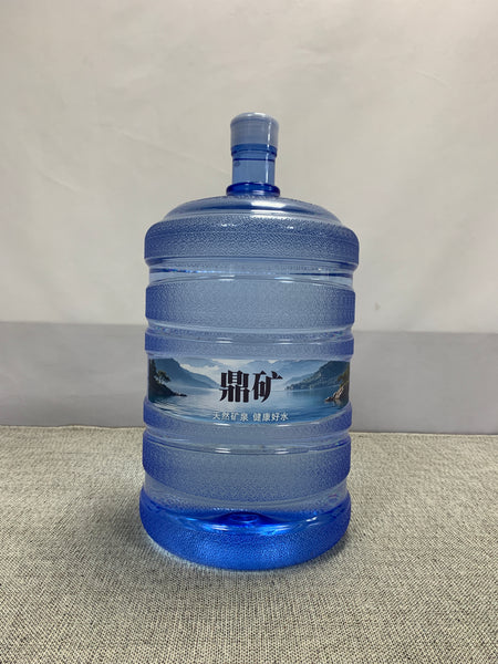 鼎矿 矿泉水和桶装水 18.9 升天然桶装矿泉水 - 适用于办公室/家庭的饮用水