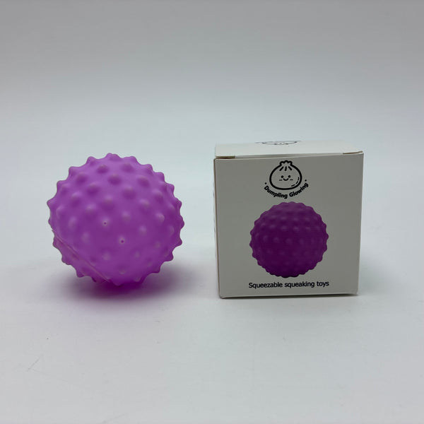 Dumpling Glowing Squeezable squeaking toys Squeaky Spiky Ball, TPR Stress Relief Toy for Kids and Adults