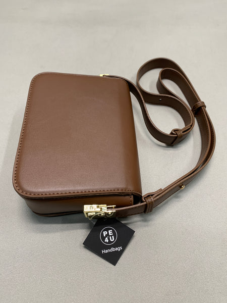 PE4U Handbags Exquisite PU Leather Handbag for Travel, Work, Brown
